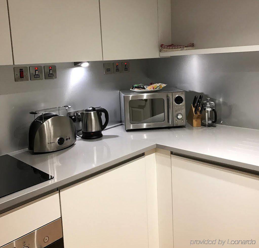 PREMIER SUITES Reading Bagian luar foto