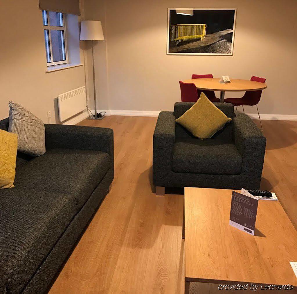 PREMIER SUITES Reading Bagian luar foto
